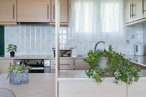 Captain's Apartments in Olive Grove
