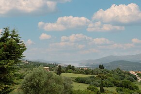 Vasilopoulos Residences Villas With Shared Pool