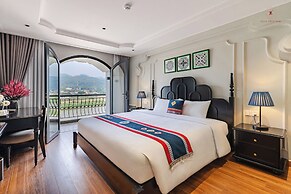 Ella Riverside Lao Cai Hotel