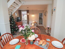 Cattersty Cottage