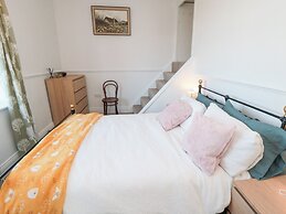 Cattersty Cottage