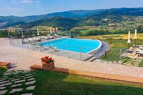 Spacious Apartment in Poppi With Shared Pool