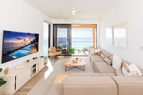 SeaDreams Boutique Condos