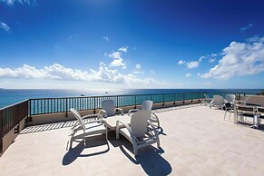 SeaDreams Boutique Condos