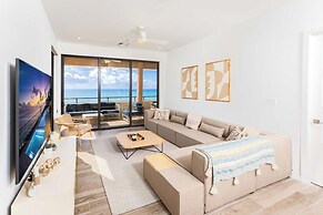 SeaDreams Boutique Condos