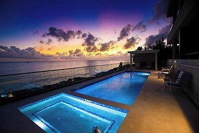 SeaDreams Boutique Condos