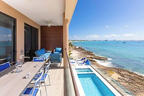SeaDreams Boutique Condos