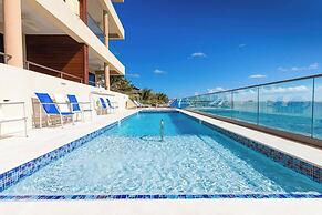 SeaDreams Boutique Condos