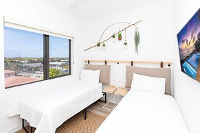 SeaDreams Boutique Condos