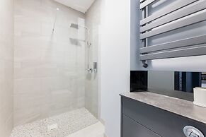 Apartment Stays