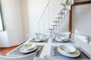 DIPINTO APARTMENTS