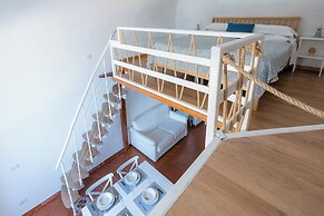 DIPINTO APARTMENTS