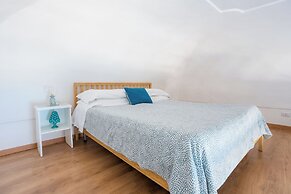 DIPINTO APARTMENTS