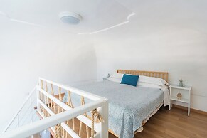 DIPINTO APARTMENTS