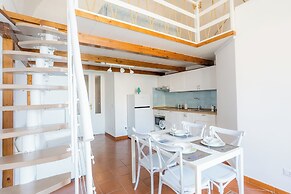 DIPINTO APARTMENTS