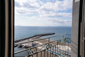 DIPINTO APARTMENTS