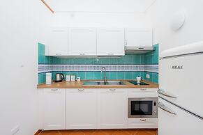 DIPINTO APARTMENTS