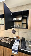 A30 Plaza Acequia Suite Black Plus