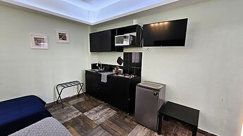 A30 Plaza Acequia Suite Black Plus