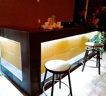 A30 Plaza Acequia Suite Black Plus