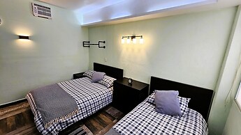 A30 Plaza Acequia Suite Black Plus