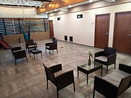 A30 Plaza Acequia Suite Black Plus