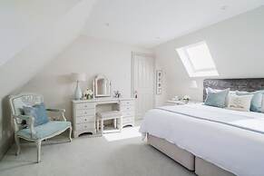 April Lodge in Sunningdale