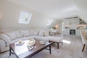 April Lodge in Sunningdale