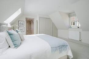 April Lodge in Sunningdale