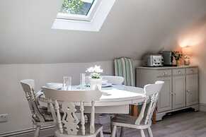 April Lodge in Sunningdale