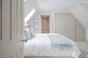 April Lodge in Sunningdale