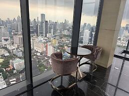 Circle Living Skyline Residence