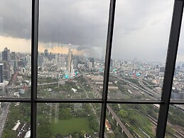 Circle Living Skyline Residence