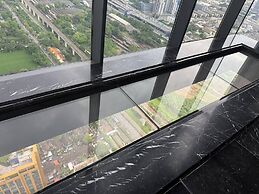 Circle Living Skyline Residence