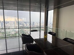 Circle Living Skyline Residence