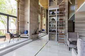 Circle Living Skyline Residence