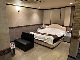 HOTEL LAGNA