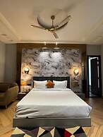 Ranveer Hotel and Restaurant