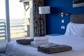 Poseidon's Inn
