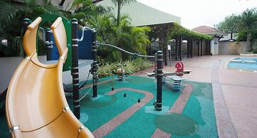 Cozy Persimmon Condo Cebu