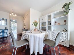 Forum Delights Apartment by Atlantic Holiday