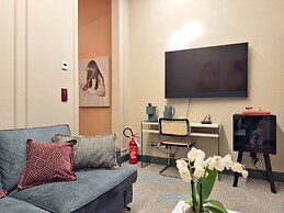 Cinisca Suite Rose in Bologna