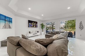 Waterview Villa Sleeps 10 BBQ Kayaks Games