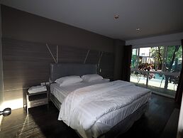 DWIJA HOTEL & SUITE