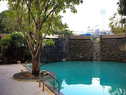 DWIJA HOTEL & SUITE