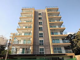 DWIJA HOTEL & SUITE