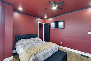 Colorful, Convenient Apt 7 Mi to Lincoln Financial