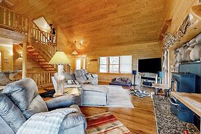 Dog-friendly 2BR Cabin w/ Pellet Stove, W & D