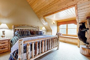 Dog-friendly 2BR Cabin w/ Pellet Stove, W & D