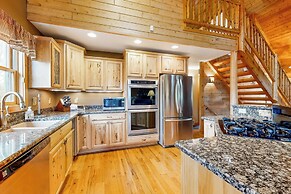 Dog-friendly 2BR Cabin w/ Pellet Stove, W & D